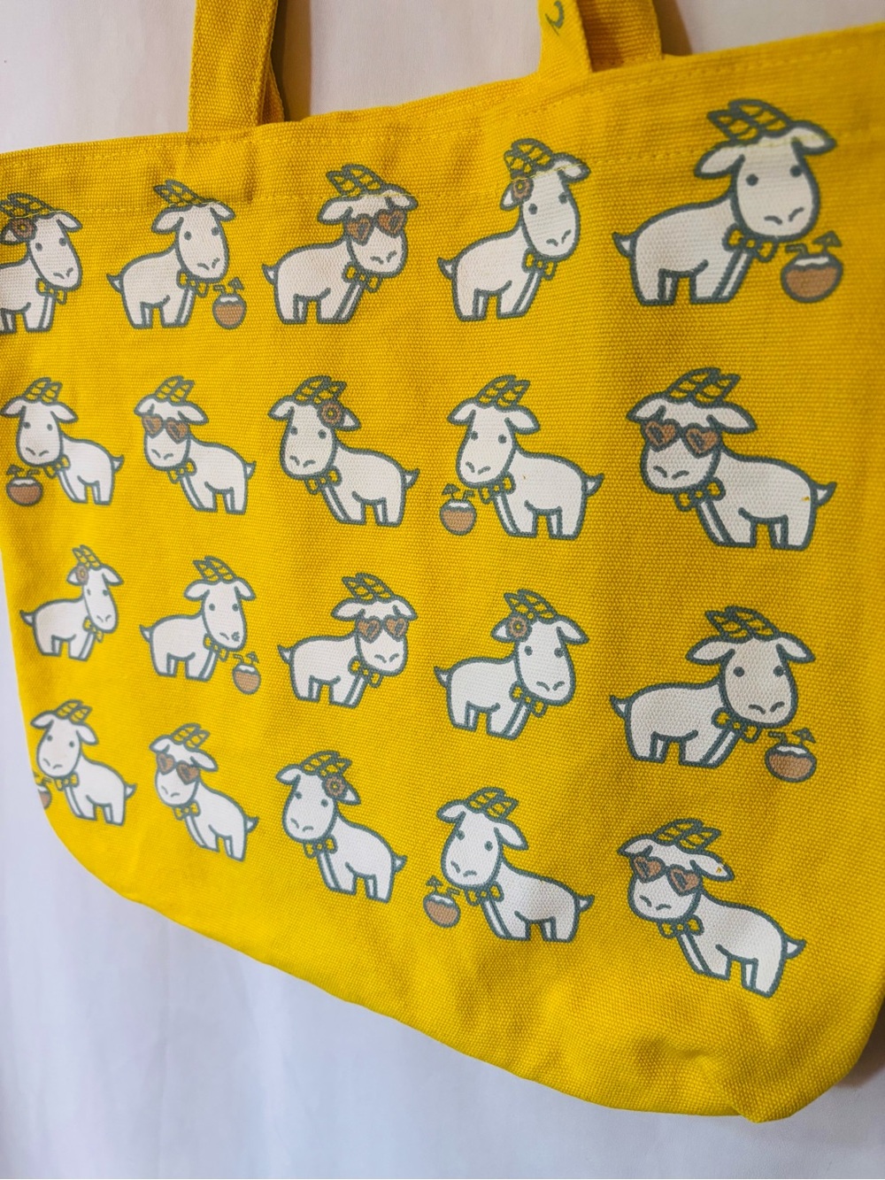 Canvas Tote Bag Goat Graphic Beekman 1802 Gift with Purchase Small